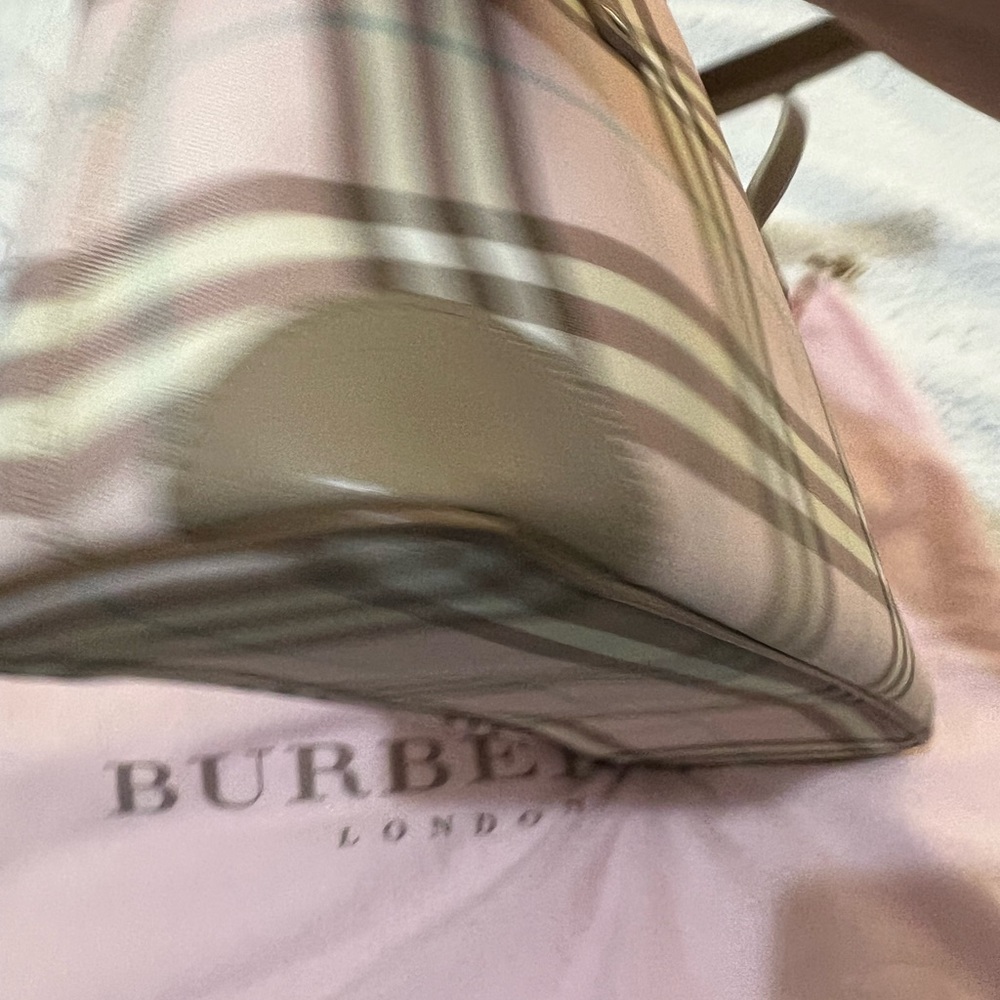 Burberry tote pink with COA and dust bag - Picture 6 of 17